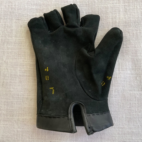 •NEW Men’s Black Cabretta Leather Gloves Size L NWOT - Picture 9 of 13